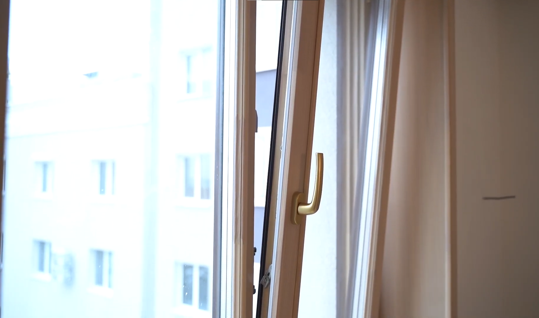 Монтаж деревянного окна