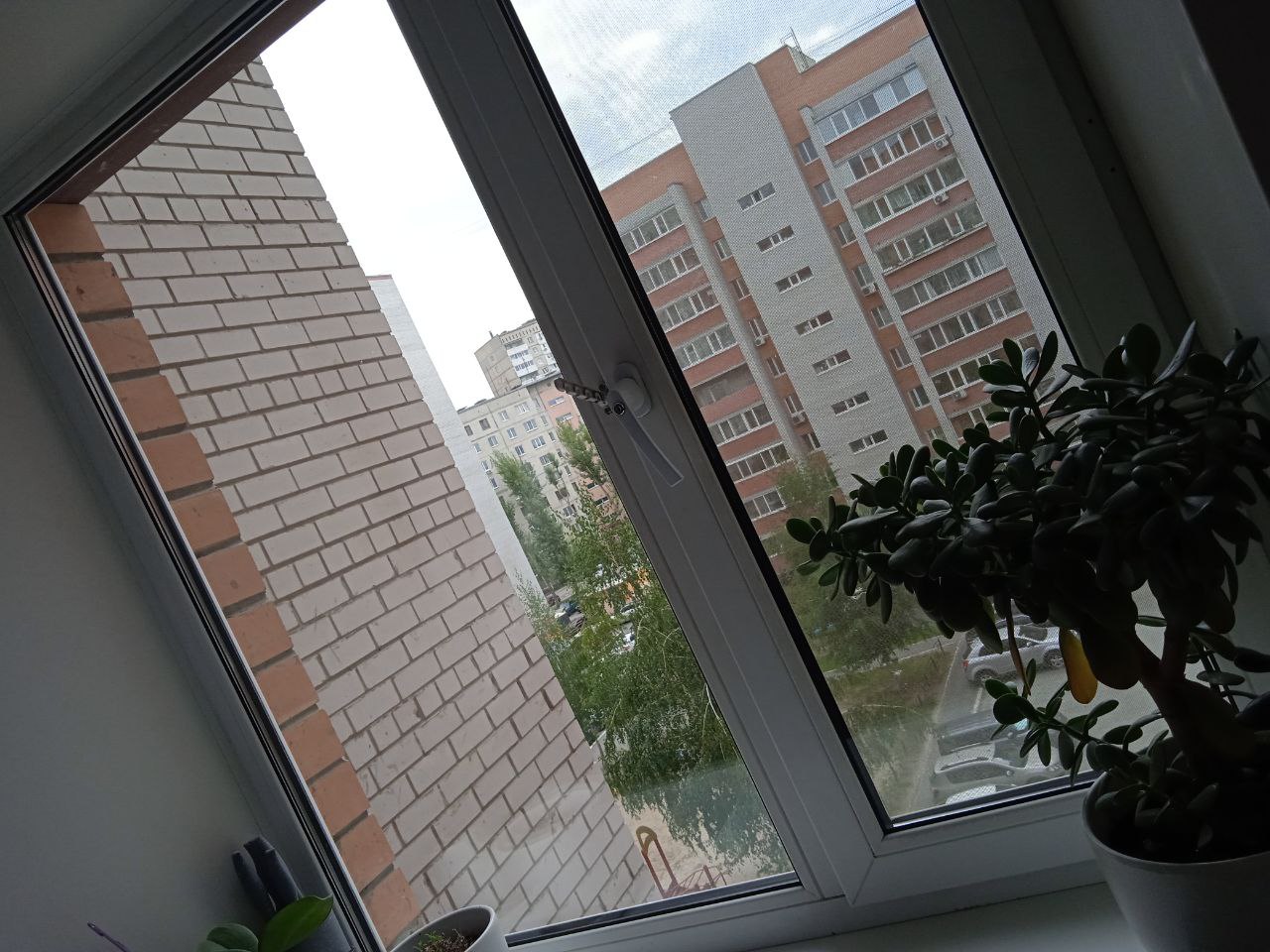 https://doneck.delaem-okna.ru/storage/app/uploads/public/63f/331/482/63f3314825041844371864.jpg